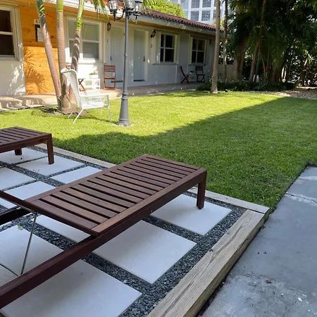 The Oasis Apartment Miami Exterior photo