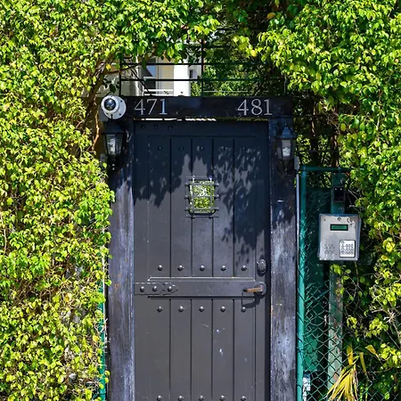 The Oasis Apartment Miami Exterior photo